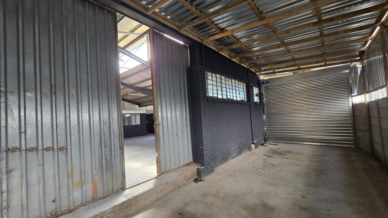 To Let commercial Property for Rent in Parow East Western Cape